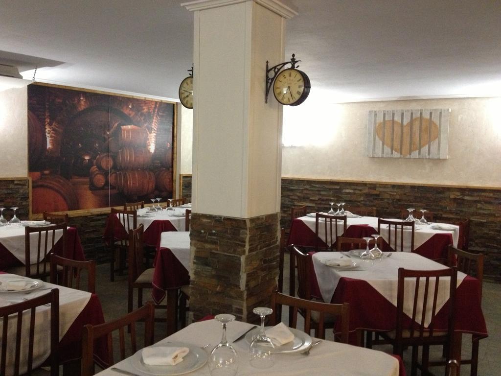 Hosteria San Emeterio Isla Bagian luar foto