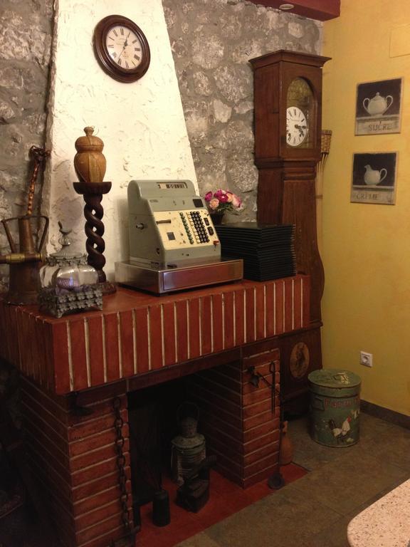 Hosteria San Emeterio Isla Bagian luar foto