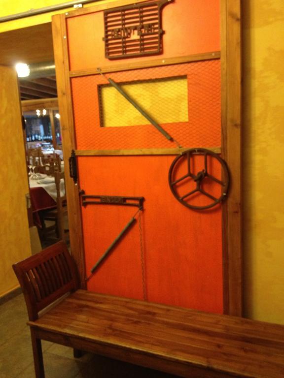 Hosteria San Emeterio Isla Bagian luar foto